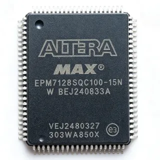 EPM7128SQC100-15