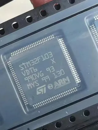 STM32F103VDT6 p4